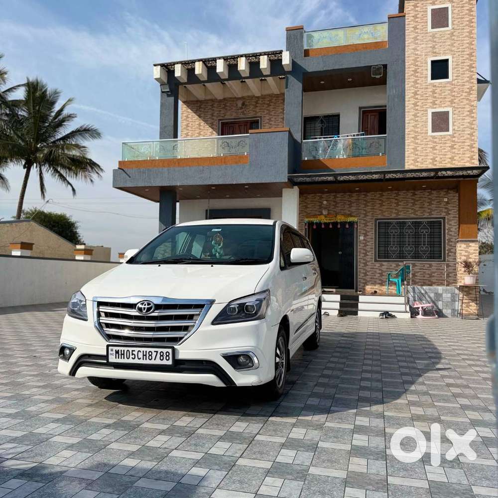 Toyota Innova 2.5 Z 2015