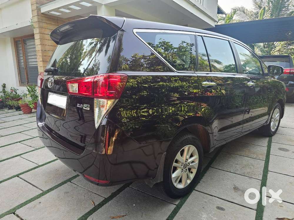 Toyota Innova Crysta 2.8z Automatic – Top-end Variant For Sale