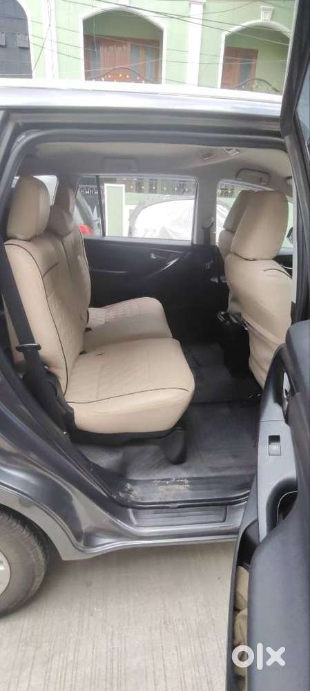 Toyota Innova Crysta 2.7 Gx Mt 8s, 2017, Diesel