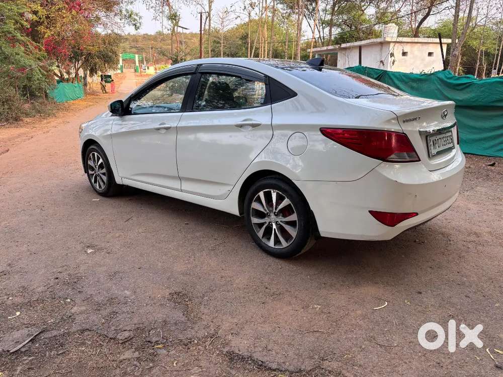 Hyundai Verna 2017 Petrol 72000 Km Driven