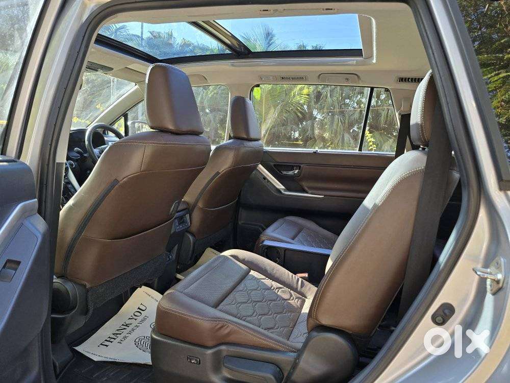 Toyota Innova Hycross 2.0 Zx (o) Hybrid 7 Str, 2024, Petrol