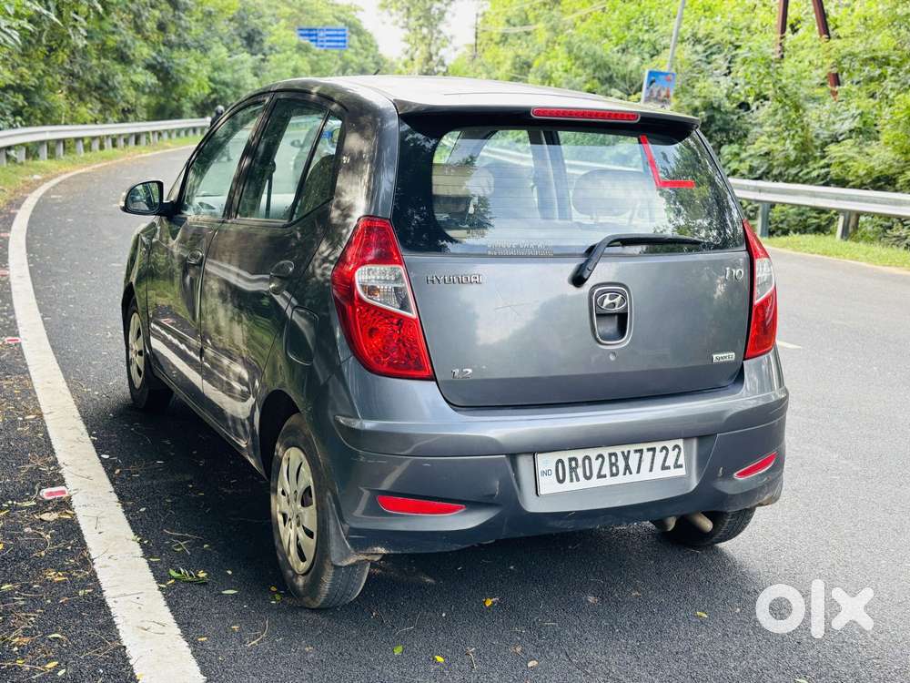 Hyundai I10 Sportz At, 2012, Petrol