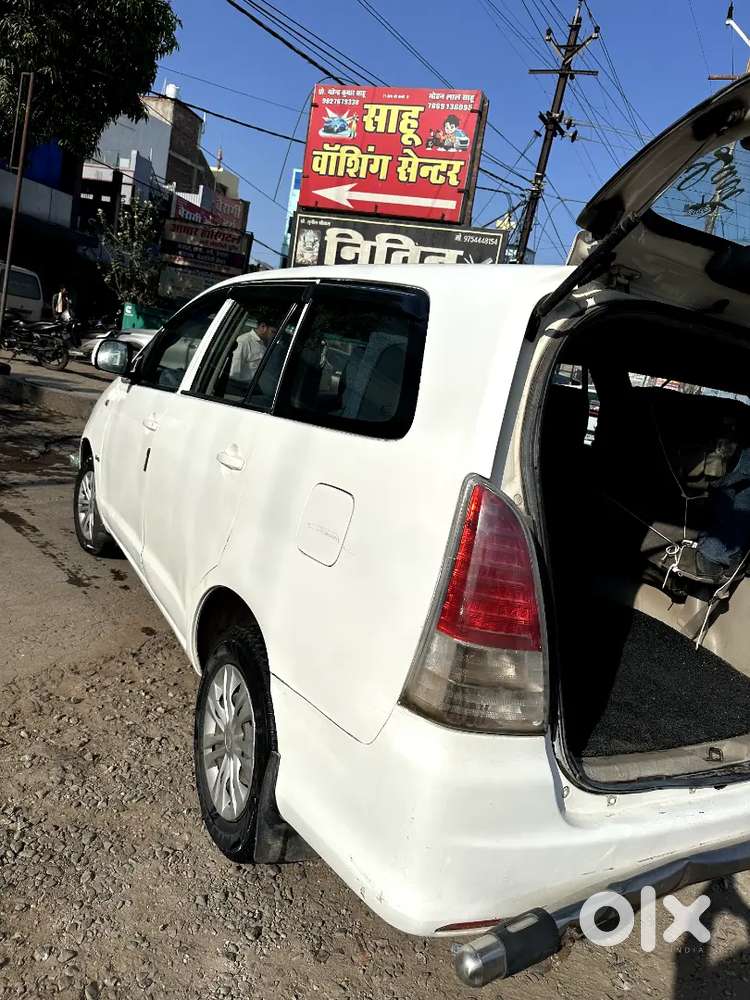 Innova Good Condition 4 Tayr New