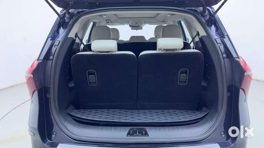 Mahindra Xuv700 2.0 Ax 7 Petrol At Luxury Pack Str, 2024, Petrol