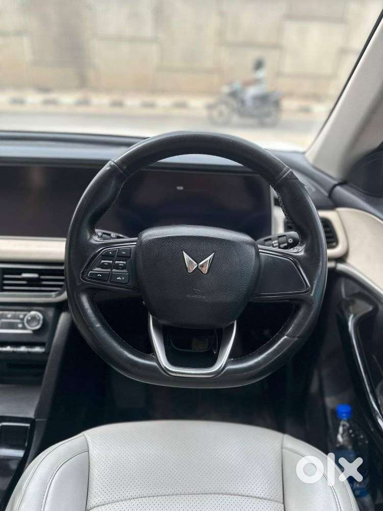 Mahindra Xuv700 2.2 Ax 5 Diesel Mt Str, 2023, Diesel