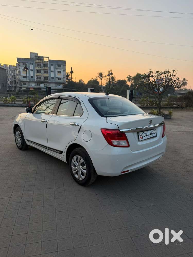 Maruti Suzuki Dzire 1.2 Vxi, 2023, Petrol