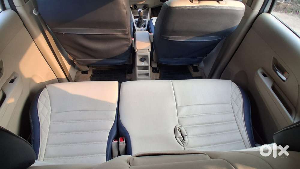 Maruti Suzuki Ertiga 2022-2023 Zxi, 2022, Cng & Hybrids