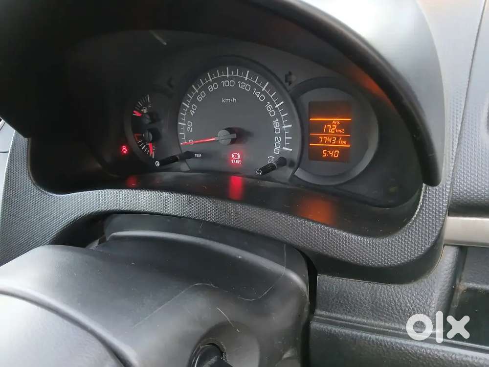 Maruti Suzuki Swift 2017 Petrol Well Maintained
