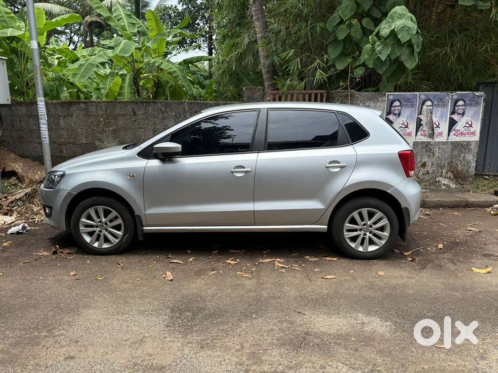 Volkswagen Polo Petrol Highline 2013 Model
