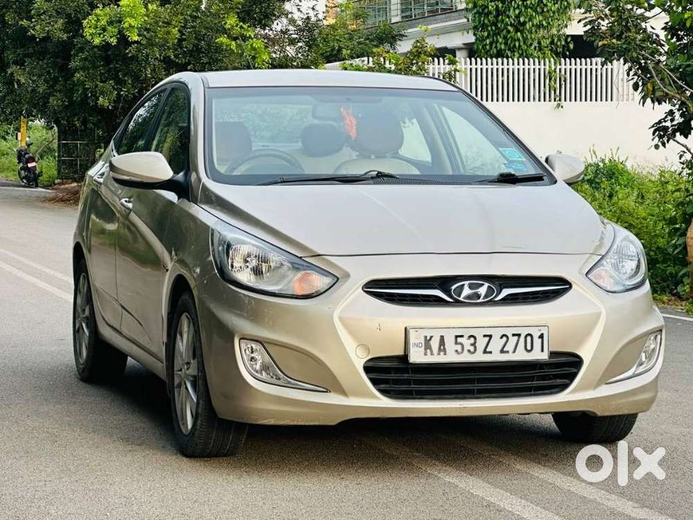 Hyundai Verna Fluidic 1.6 Vtvt Sx, 2011, Petrol