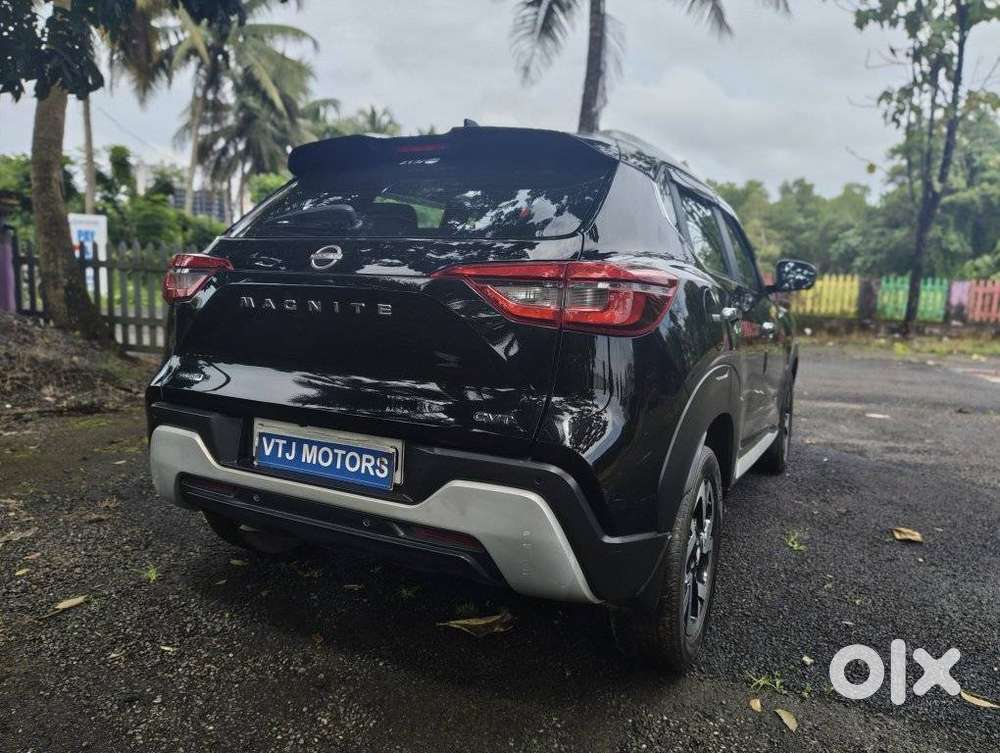 Nissan Magnite 1.0 Xv Turbo Cvt, 2022, Petrol