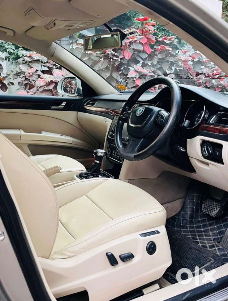 Skoda Superb, 2010, Petrol
