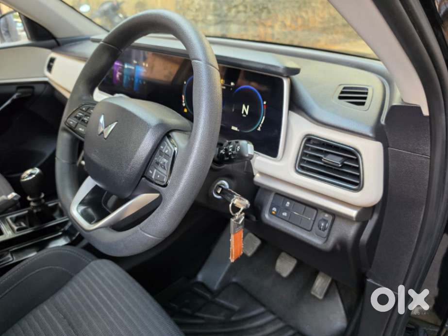 Mahindra Xuv700 2.2 Ax 5 Diesel Mt 7 Str, 2024, Diesel