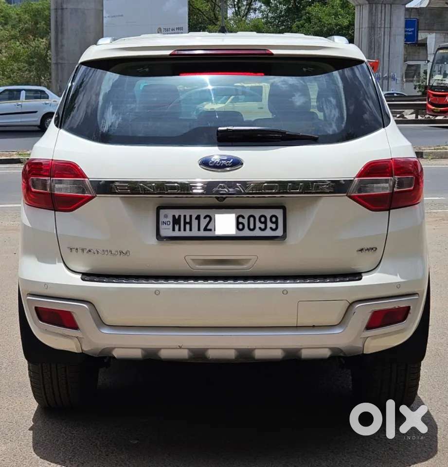 Ford Endeavour 3.2 Titanium At 4x4, 2016, Diesel