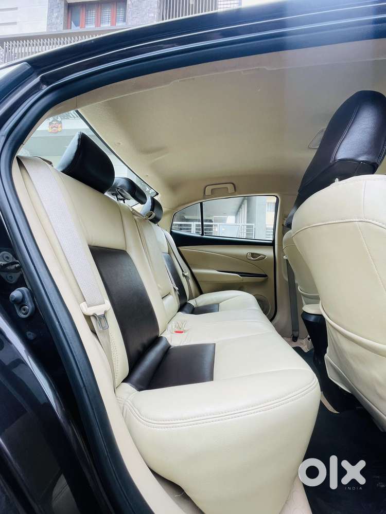 Toyota Yaris J Cvt, 2018, Petrol