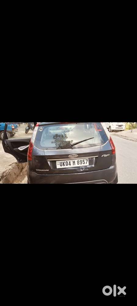 Ford Figo 2012 Petrol Year
