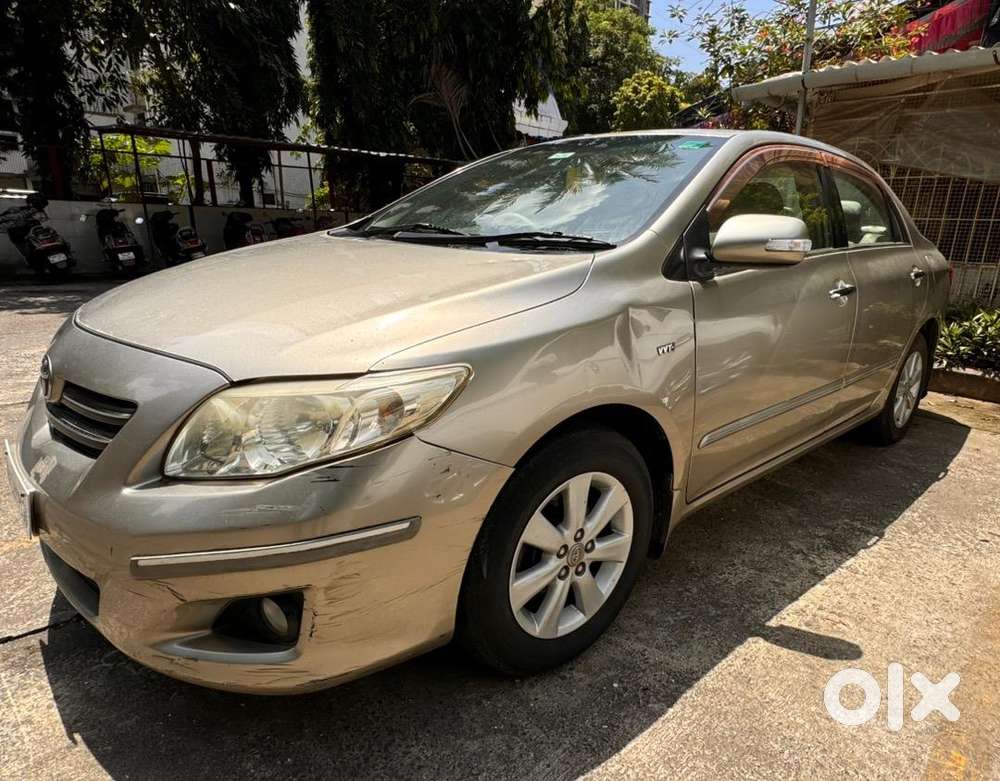 Toyota Corolla Altis 2010 Petrol Well Maintained