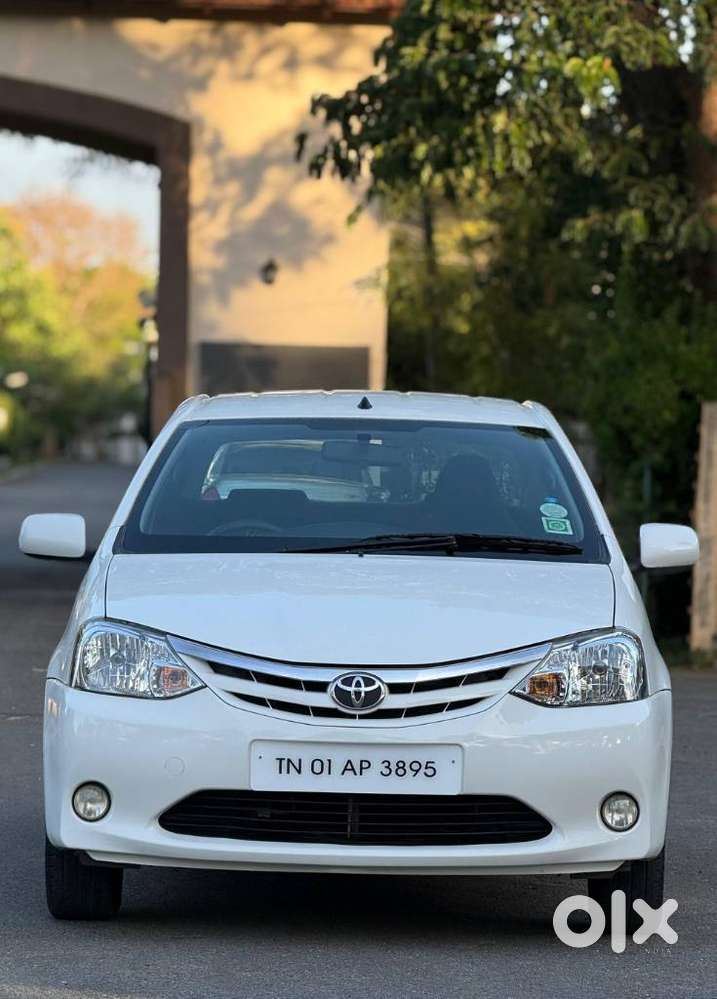 Toyota Etios High, 2011, Petrol