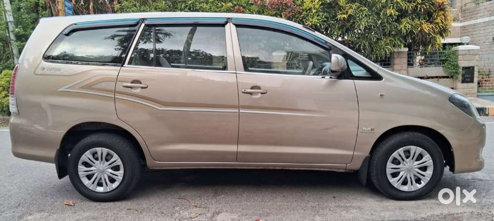 Toyota Innova 2.5 G (diesel) 7 Seater, 2011, Diesel