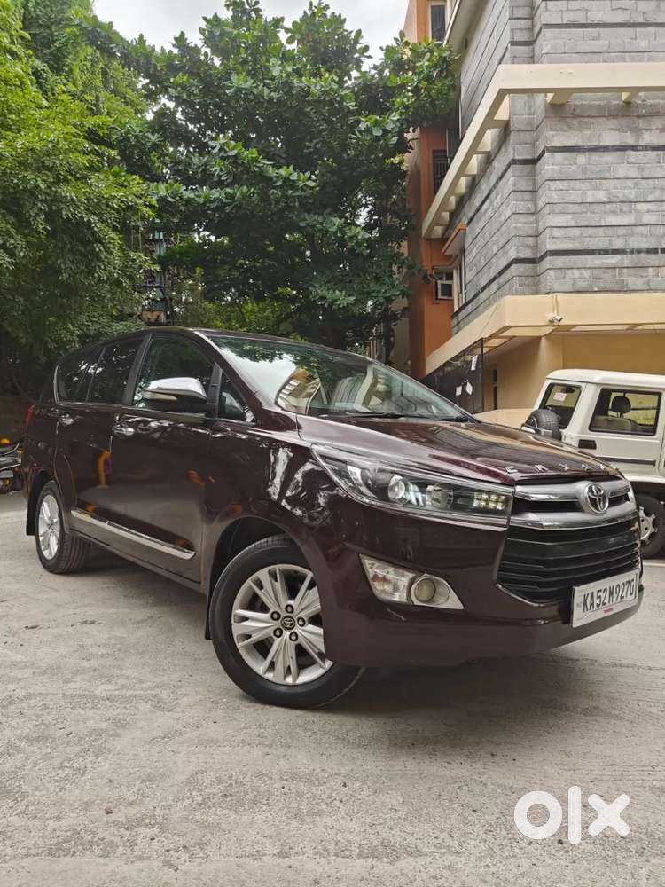 Toyota Innova Crysta 2.8 Zx At 7 Seater, 2016, Diesel