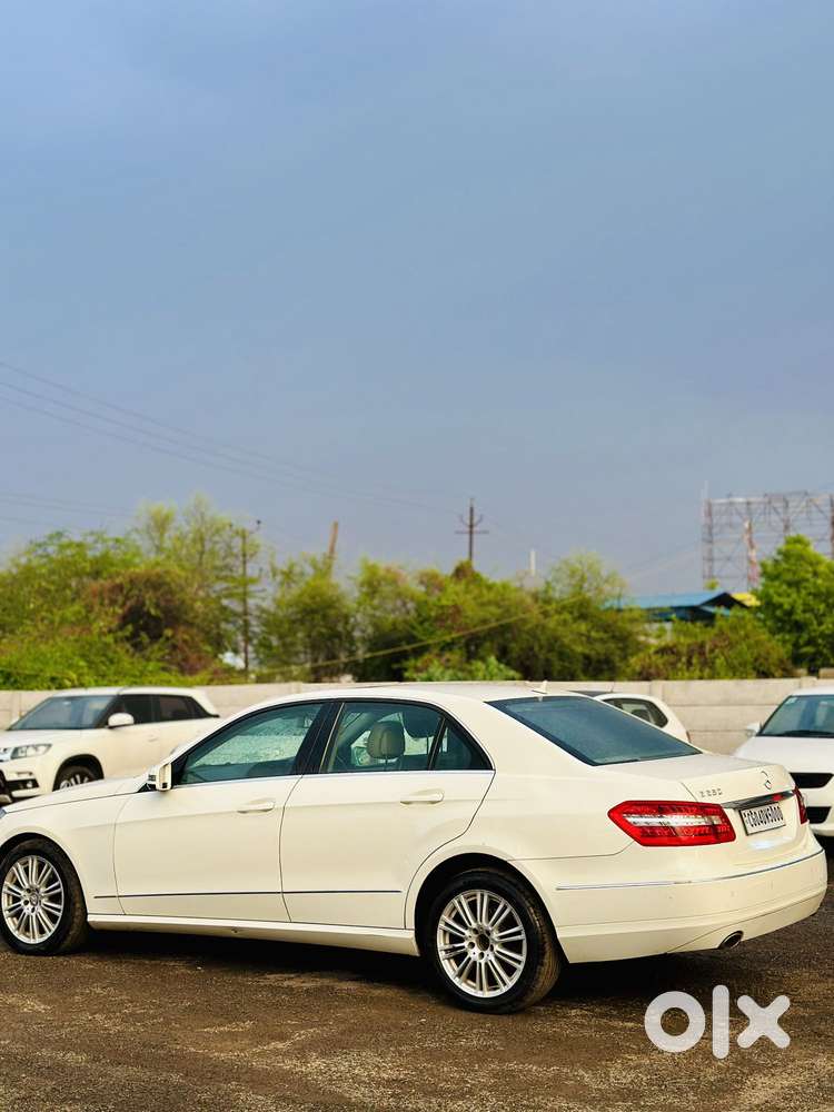 Mercedes-benz E-class 240 V6 At, 2010, Petrol