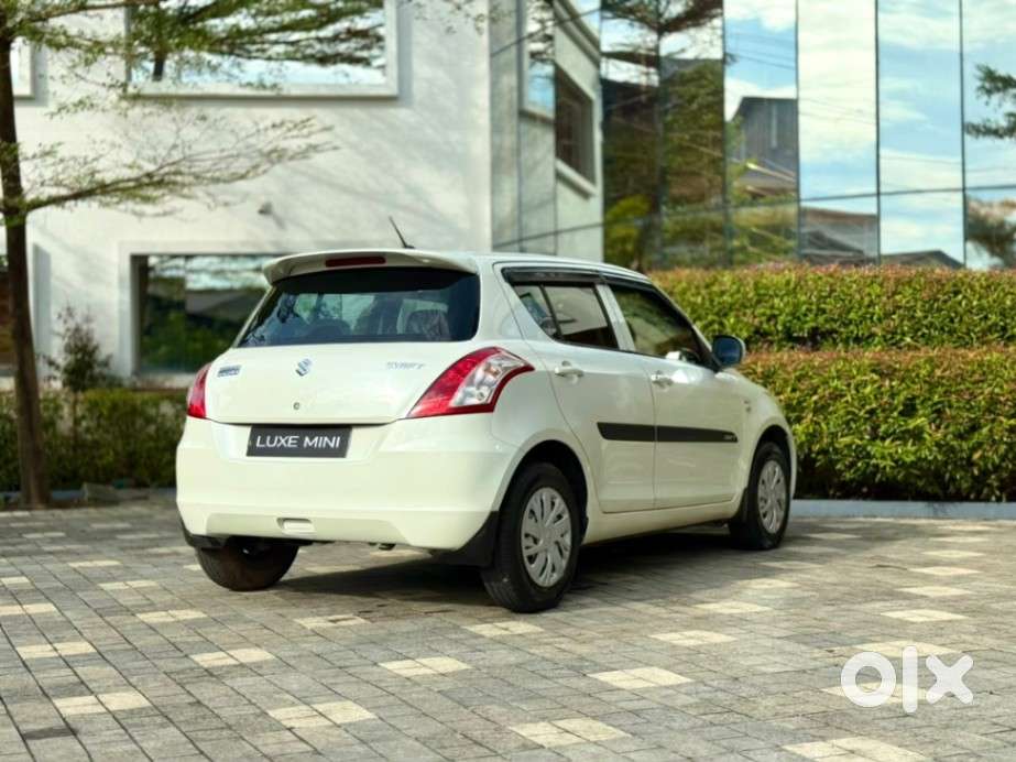 Maruti Suzuki Swift Lxi, 2017, Petrol