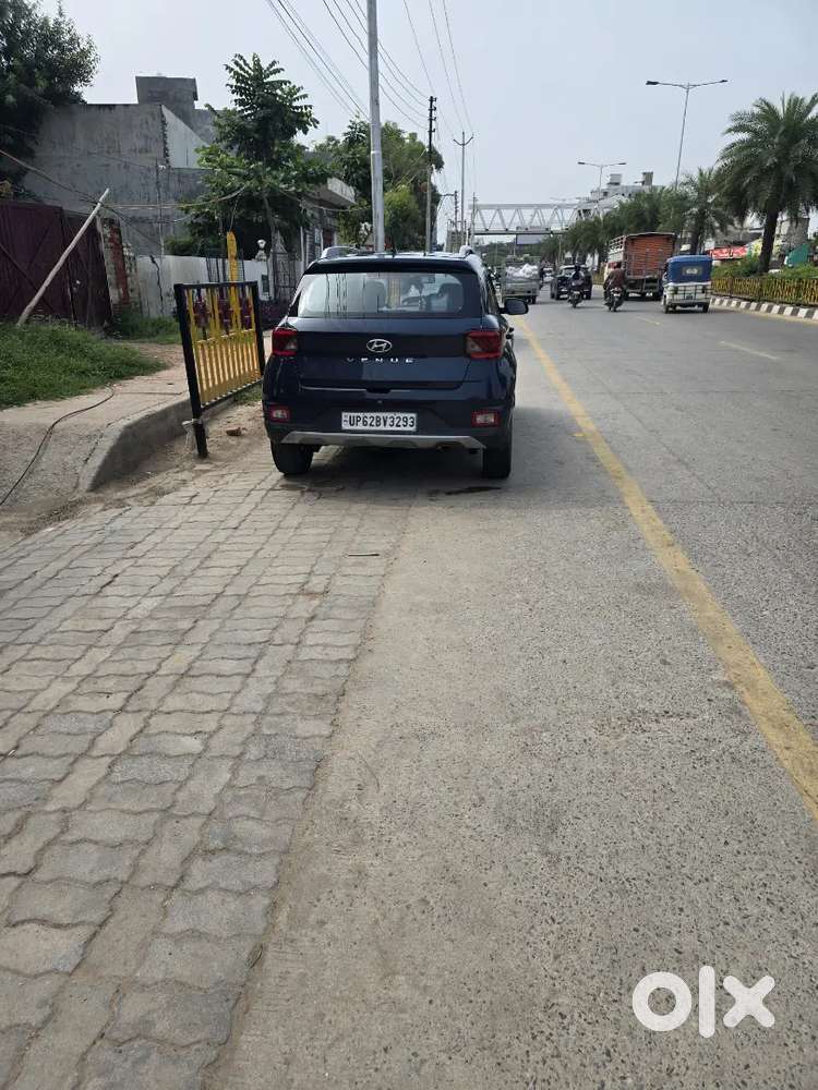 Hyundai Venue 2019 / 1.4diesel Awesome Condition,  Mileage  27kmpl