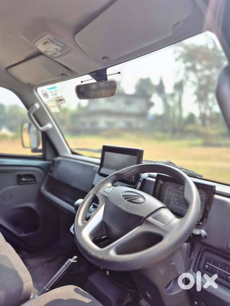 Mahindra Global Pik Up, 2025