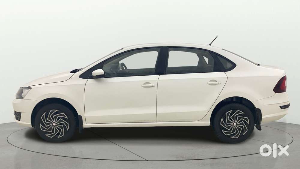 Skoda Rapid 1.0 Tsi Active, 2020, Petrol