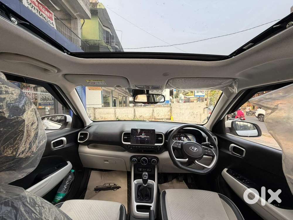 Hyundai Venue Sx (o) Mt 1.5 Diesel, 2024, Diesel