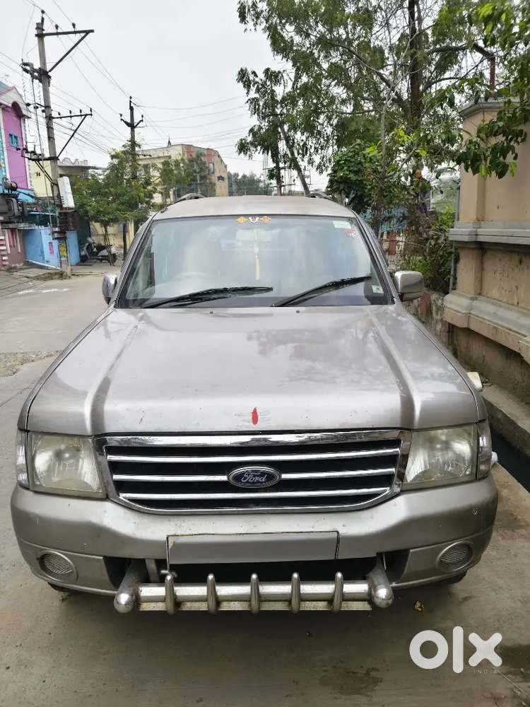 Ford Endeavour 118000 Km Driven