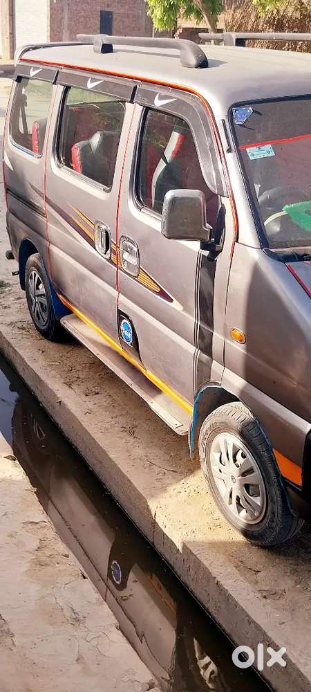 Good Condition. 100000.km.runnig.grey Colour