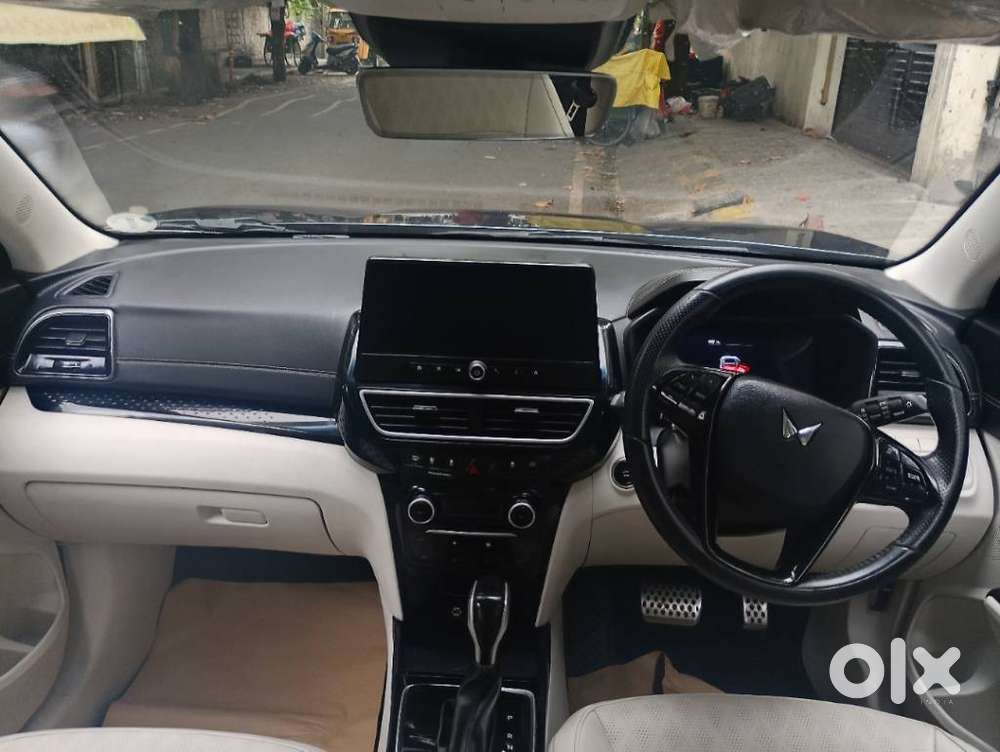 Mahindra Xuv 3xo, 2024, Petrol
