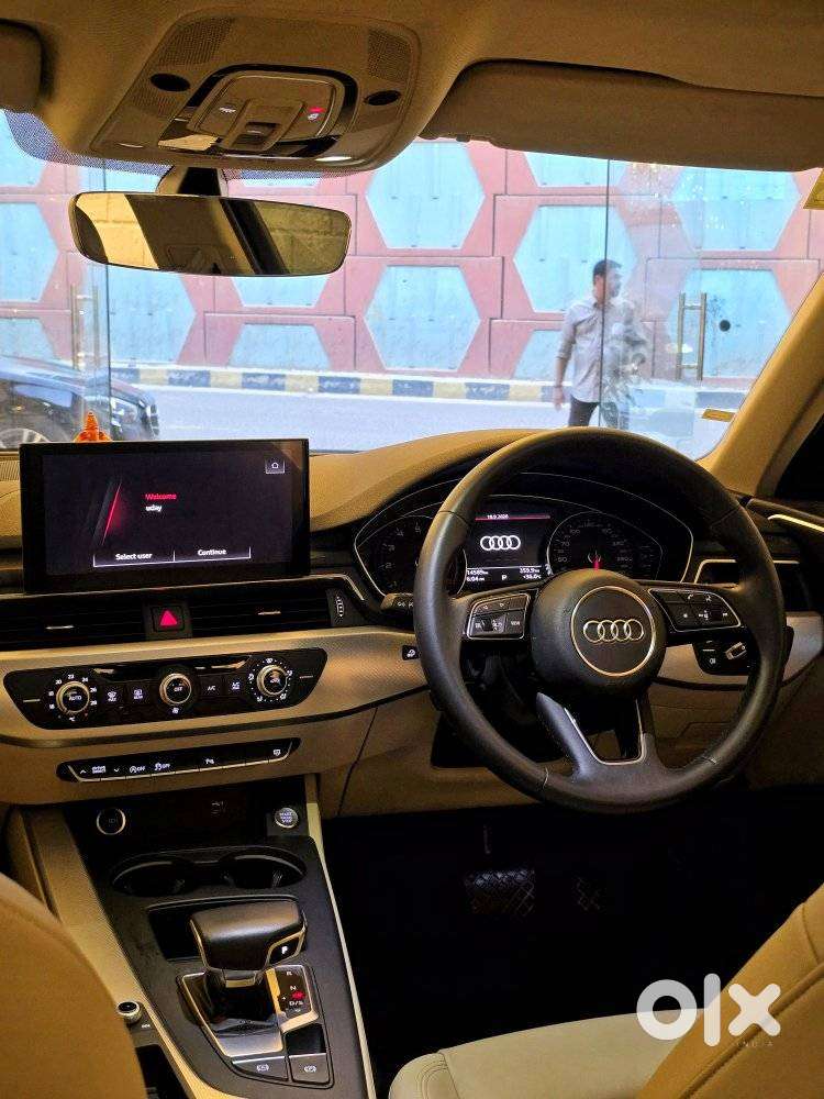 Audi A4 2.0 Premium Plus 40 Tfsi, 2024, Petrol