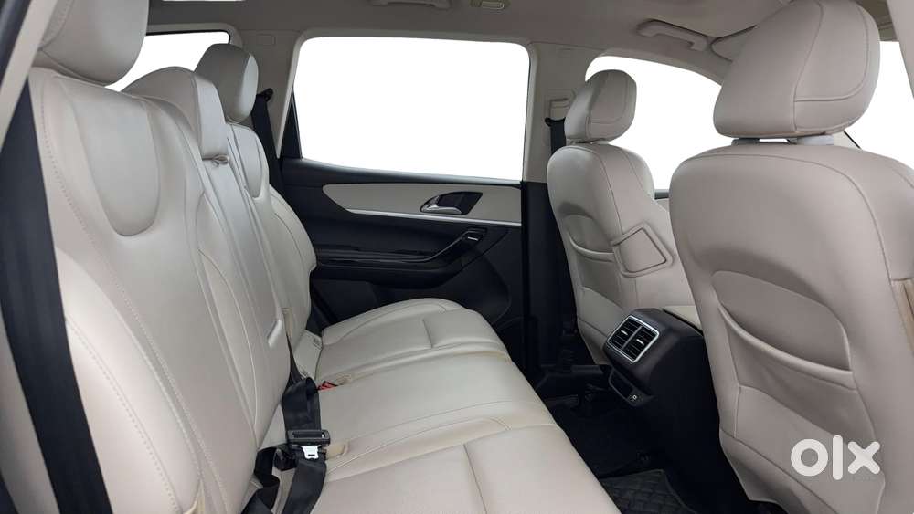 Mahindra Xuv700 2.2 Ax 7 Diesel Mt Str, 2022, Diesel