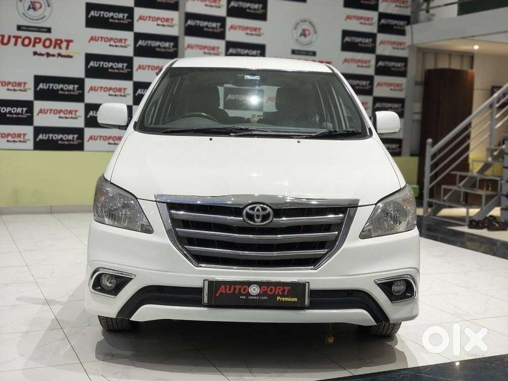 Toyota Innova 2.5 G (diesel) 7 Seater Bs Iv, 2015, Diesel