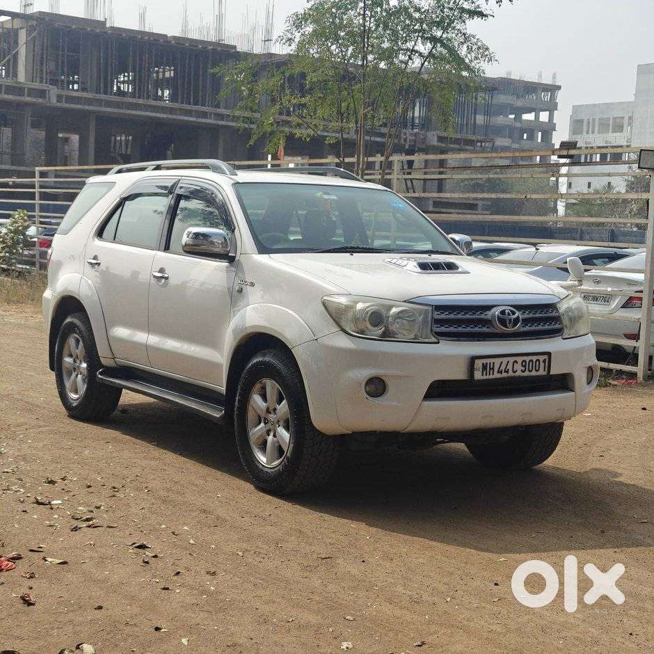 Toyota Fortuner 3.0 4x4 Manual, 2011, Diesel