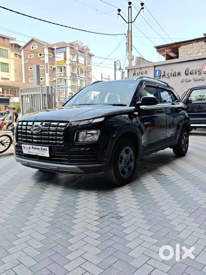 Hyundai Venue S 1.2 Petrol, 2024, Petrol