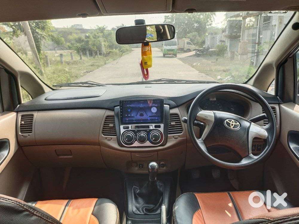 Toyota Innova 2.5 G (diesel) 8 Seater, 2015, Diesel