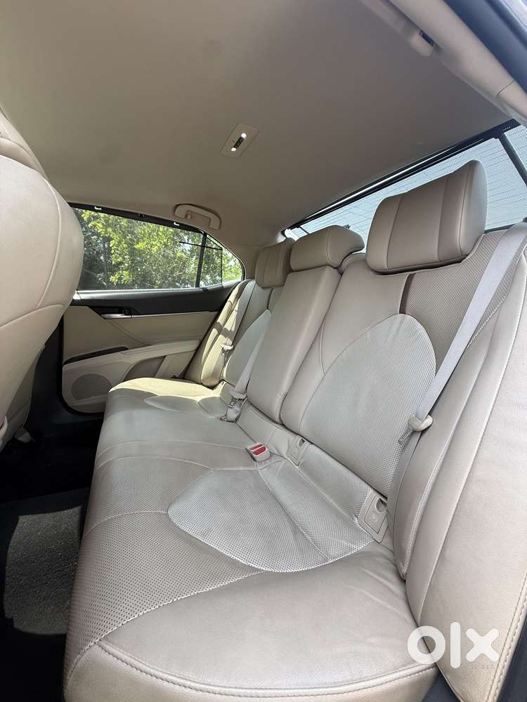Toyota Camry 2.5 Hybrid, 2022, Petrol