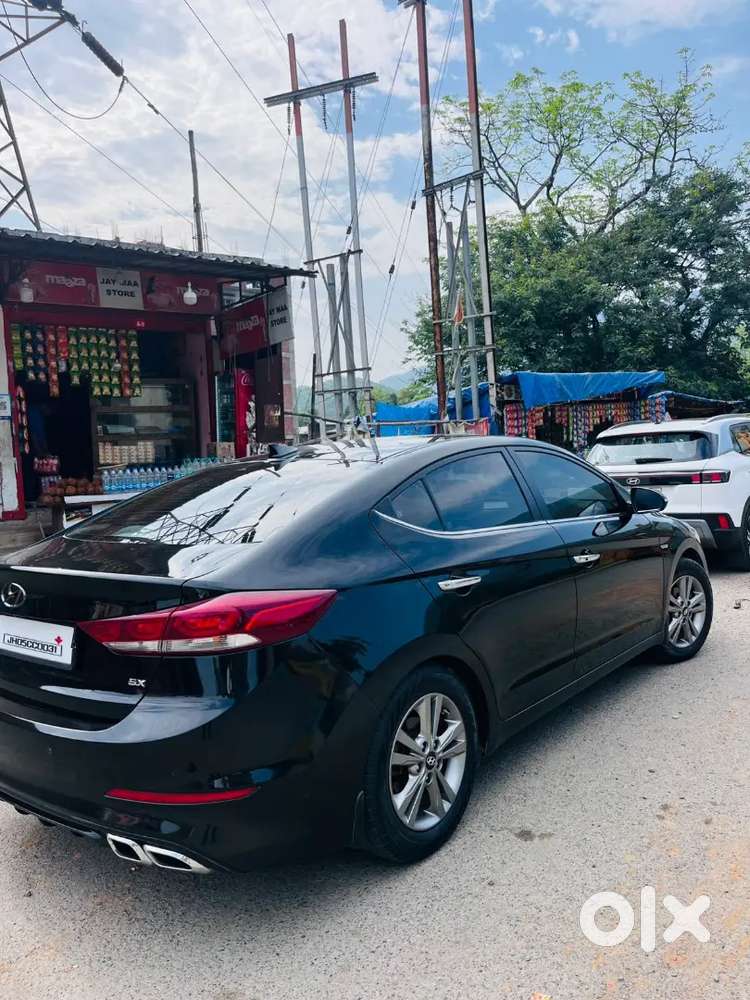New Elantra 2018 Model 2nd Owner Running 72000 Km