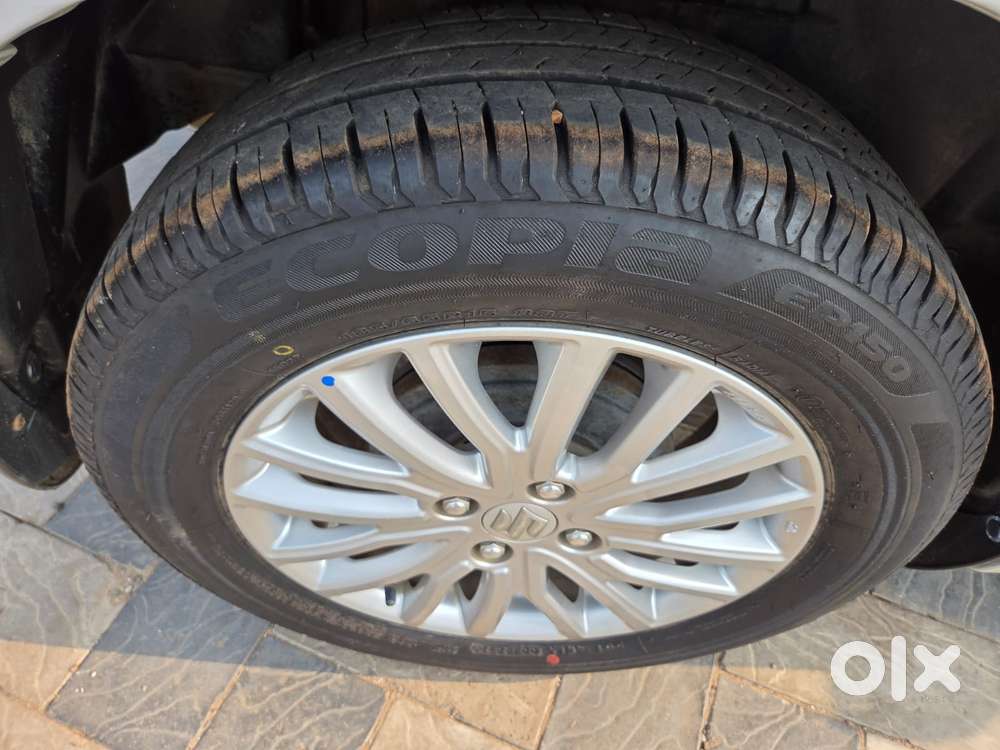 Maruti Suzuki Swift Dzire Zxi + Mt, 2024, Petrol