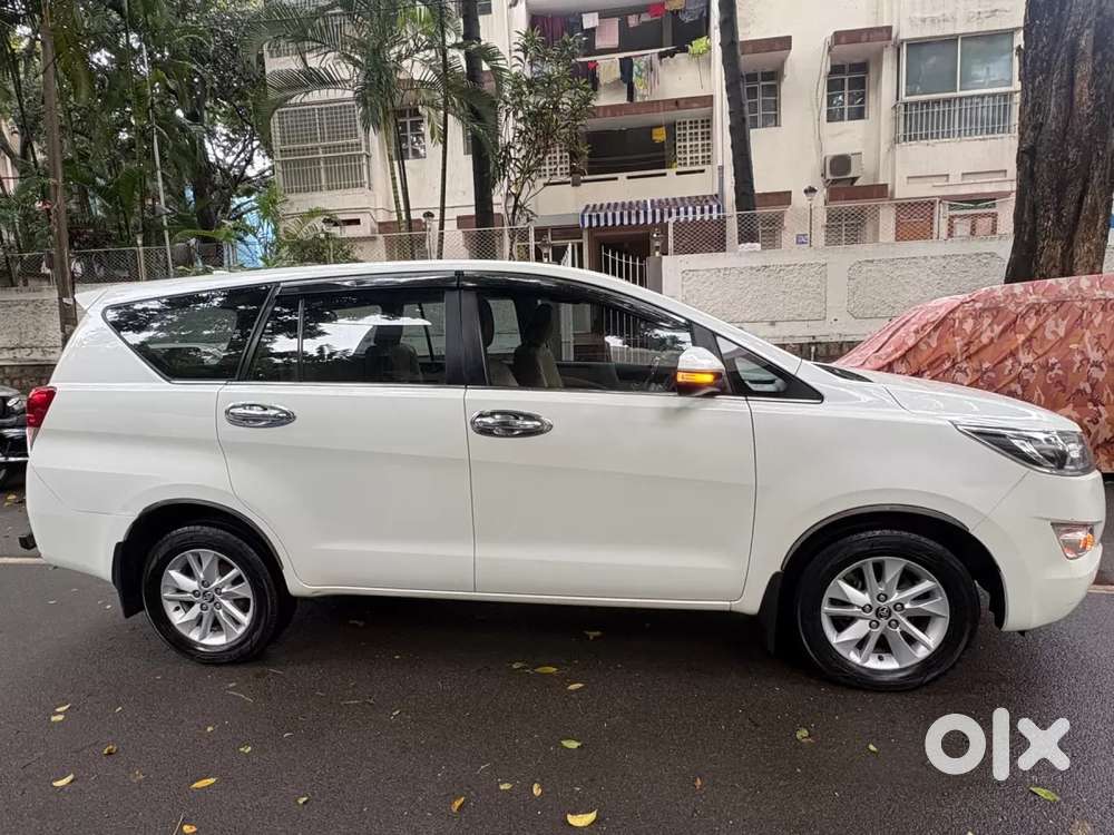 Toyota Innova Crysta 2.4 V 7 Str, 2017, Diesel