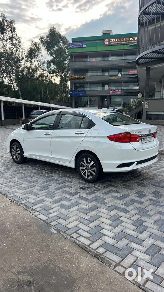 Honda City I-vtec V, 2020, Petrol
