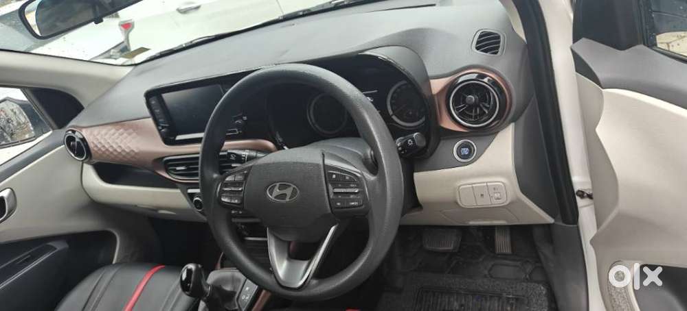 Hyundai Aura Sx Plus Automatic, 2023, Petrol