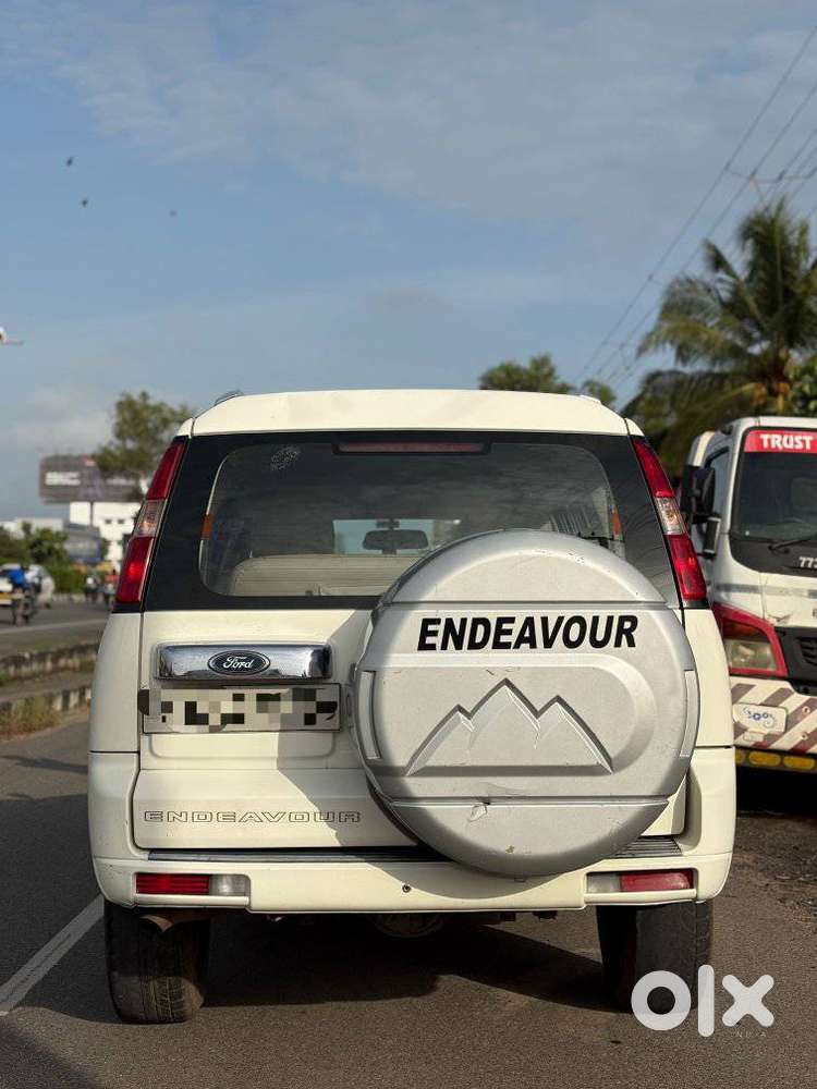 Ford Endeavour 2.2 Trend At 4x2, 2014, Diesel