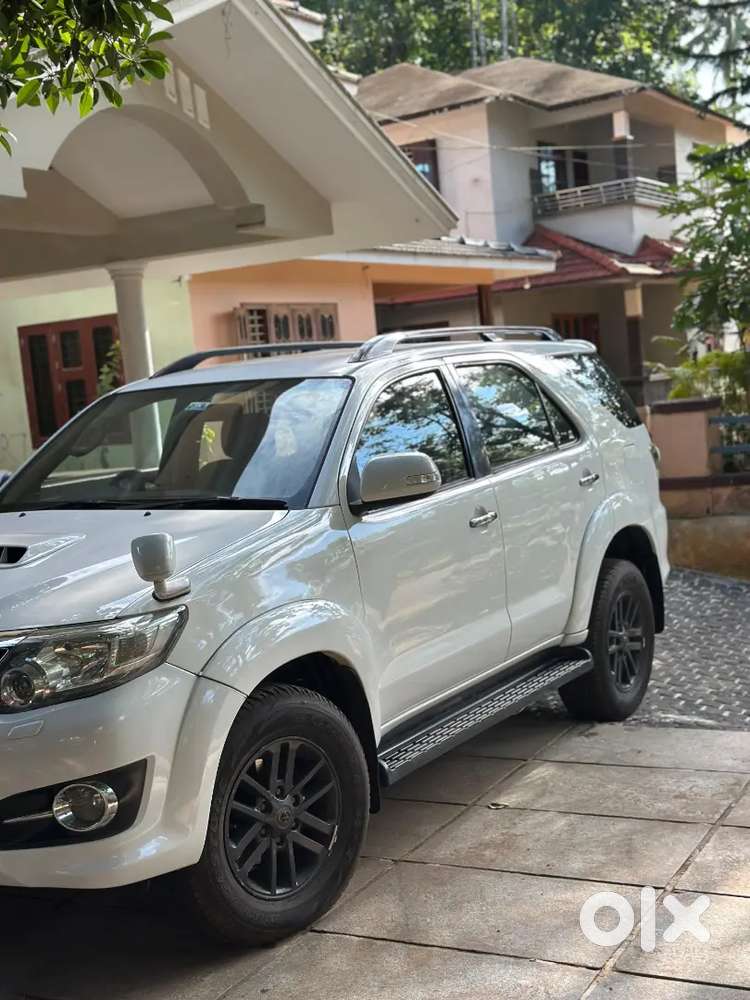 Toyota Fortuner 2015