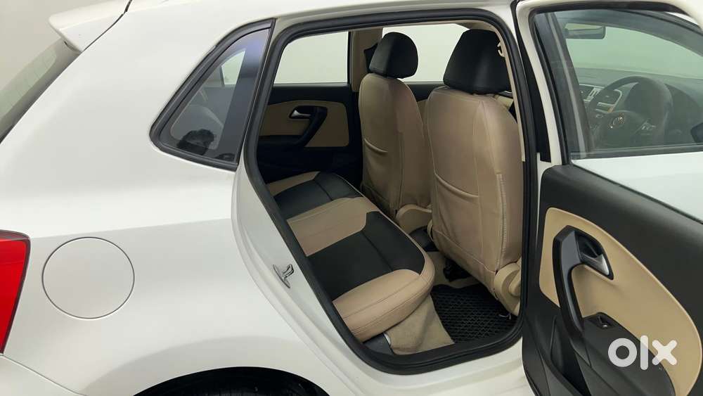 Volkswagen Polo Petrol Highline 1.2l, 2015, Petrol