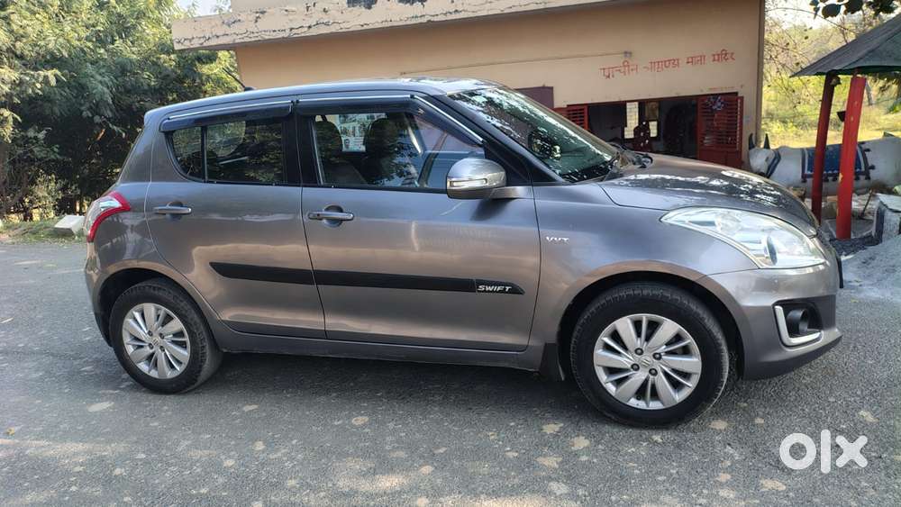 Maruti Suzuki Swift Zxi, 2017, Cng & Hybrids