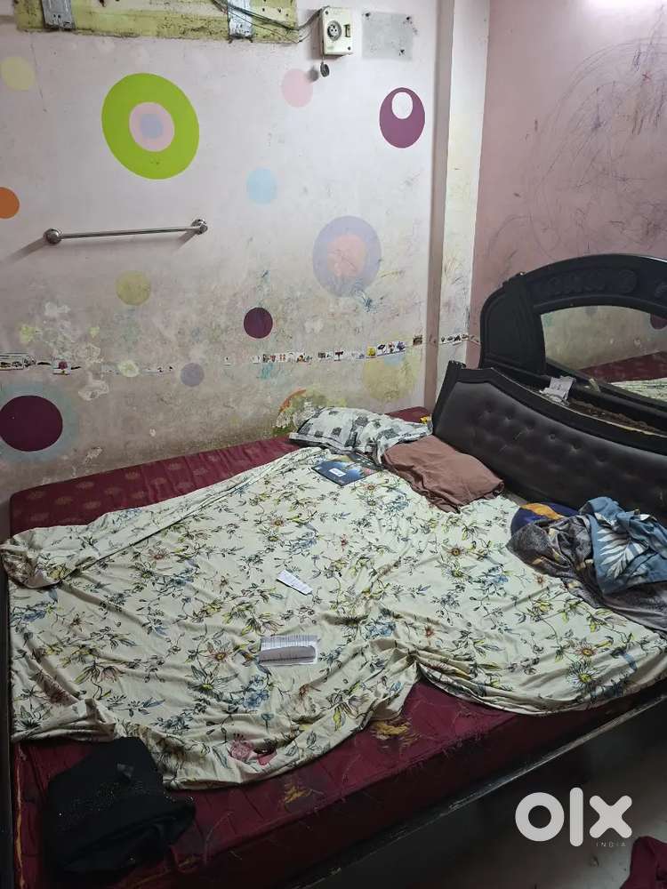 Queen size cot